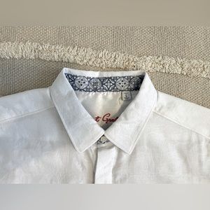 Robert Graham white shirt